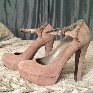 Steve Madden Becoming Platform Pump